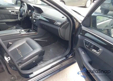 2011 Mercedes-Benz E 350 z USA, uszkodzony, nr VIN WDDHF5GB4BA343693